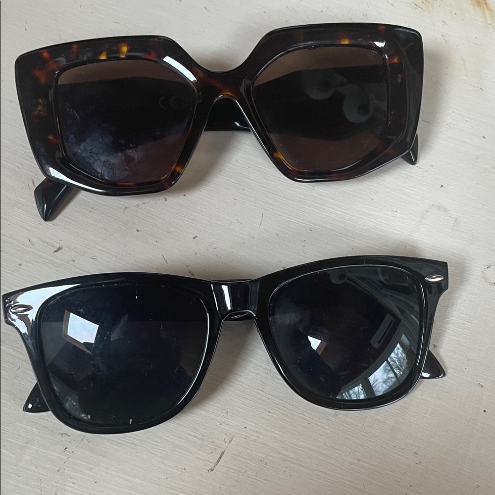 Stylish Tortoise and Black Sunglasses